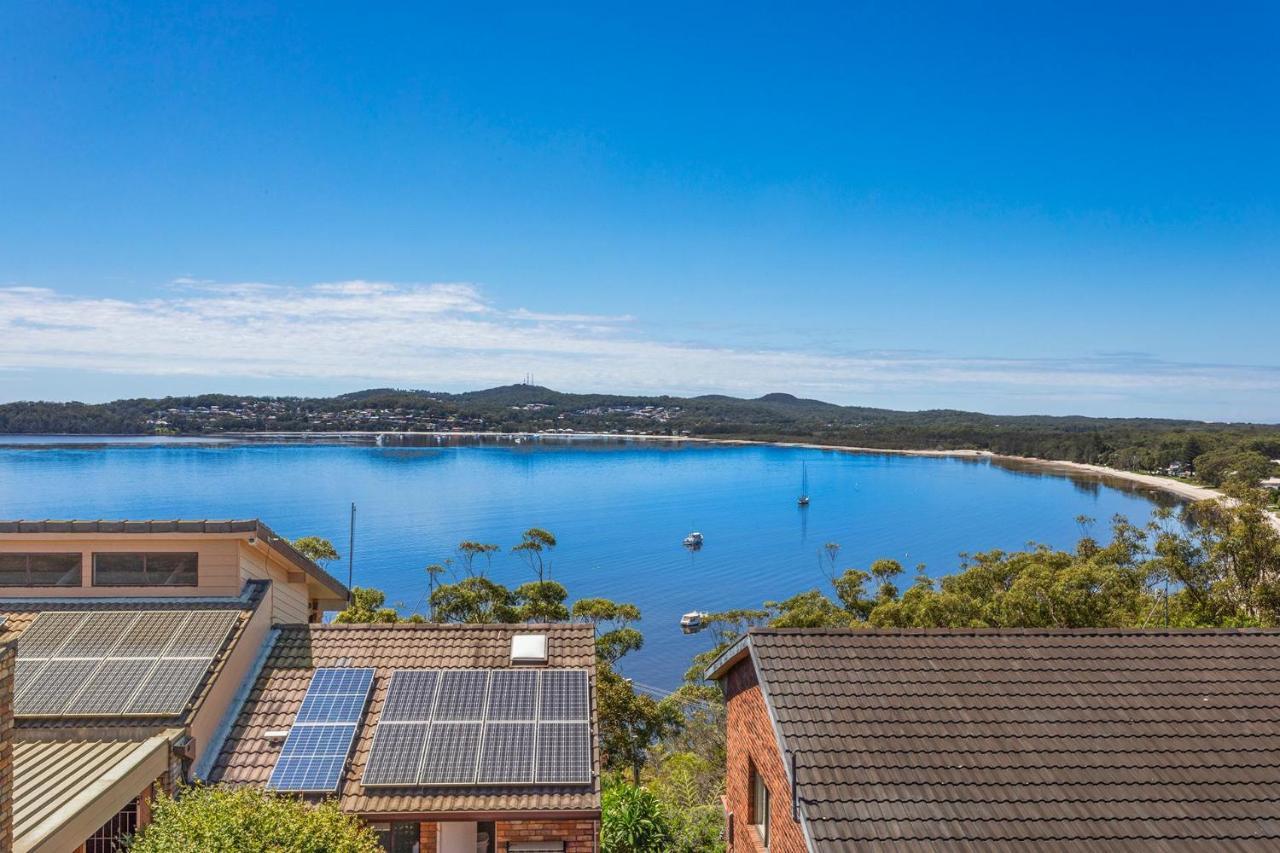 Above And Beyond - Beautiful Home With Heated Pool And Views Salamander Bay Exterior photo
